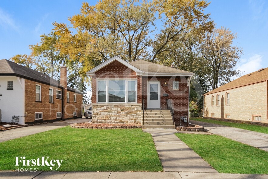 Primary Photo - 8912 S Sacramento Ave