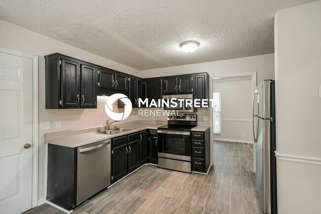 Building Photo - 3 Bedroom Pet-Friendly Home in GOODLETTSVILLE, TN with Main Street Renewal