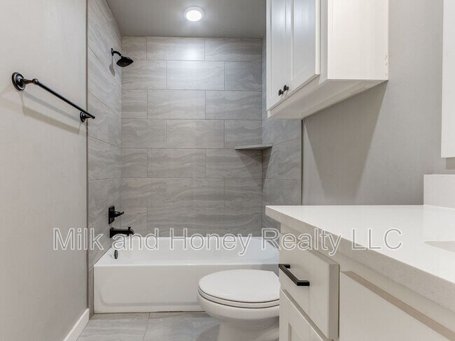 Building Photo - 3212 Hayven Cir
