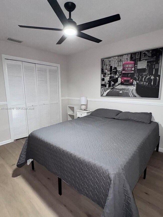 Building Photo - 1080 NW 100th Way