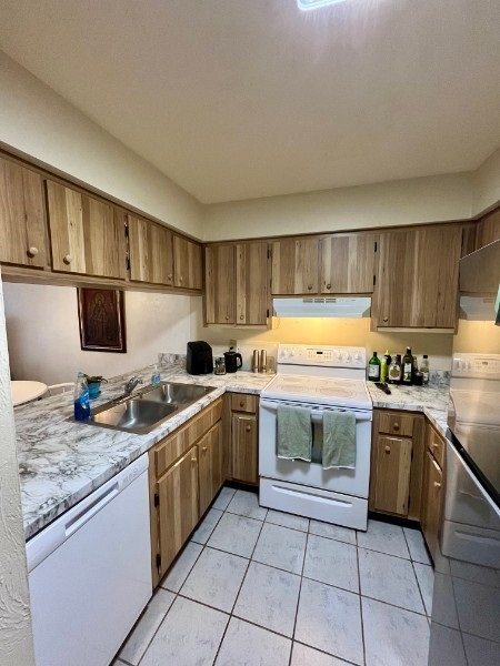 Building Photo - 2635 SW 35th Pl