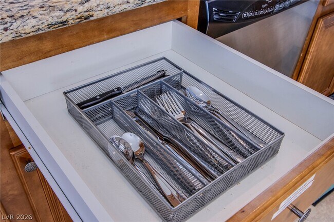 Building Photo - 29 Blue Sunrise Ave