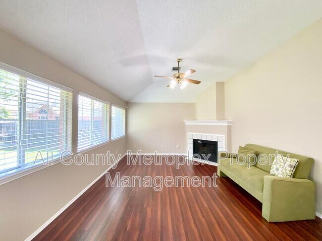 Building Photo - 813 Snapdragon Ln