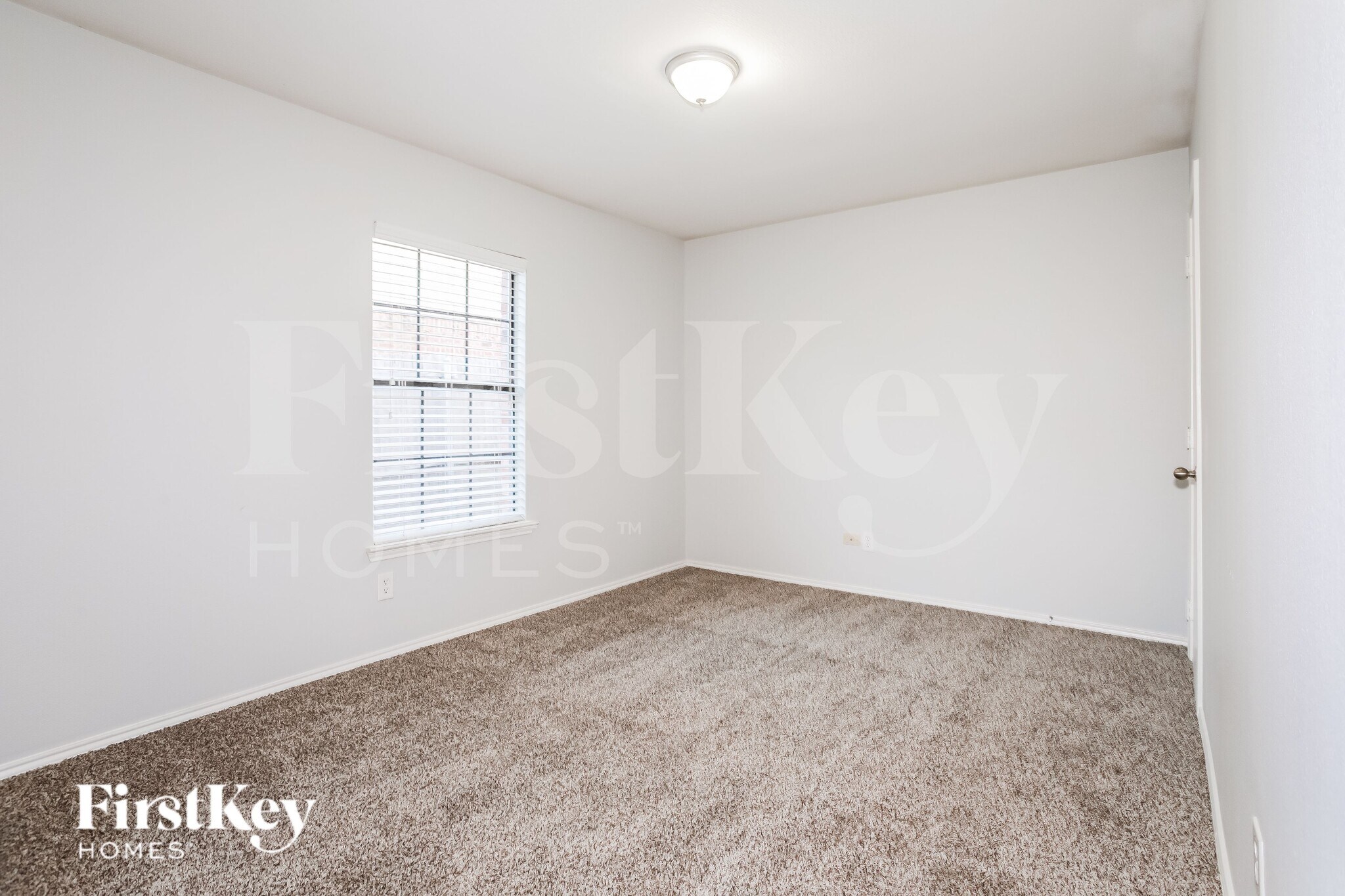 Building Photo - 1502 Barbara Ln