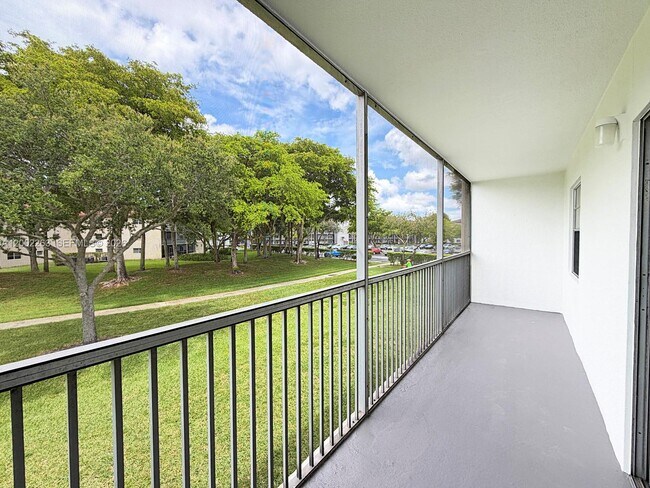 Building Photo - 251 SW 134th Way