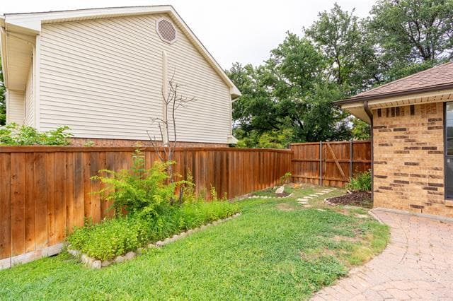 Building Photo - 4520 Eldorado Dr