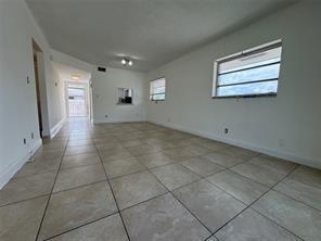 Building Photo - 5800 Margate Blvd