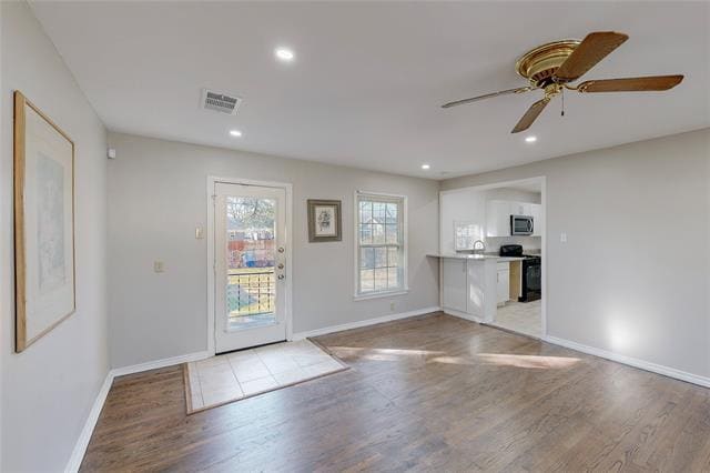 Building Photo - 2702 Tolosa Dr
