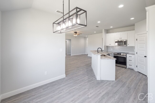 Building Photo - 3698 Yamini Dr