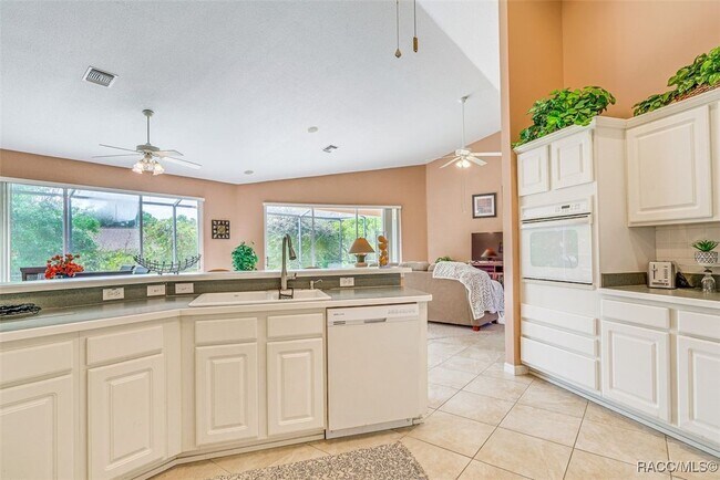 Building Photo - 9041 SW 196th Ct