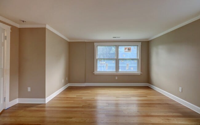 Building Photo - 29 Muirfield Dr