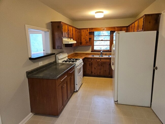 Building Photo - Marietta Ranch with Garage