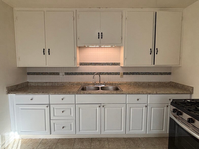 Building Photo - 1131 Georgia St