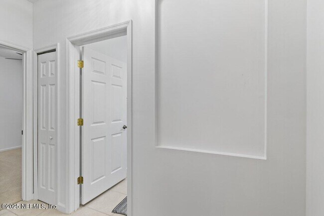 Building Photo - 636 Copperhead Cir