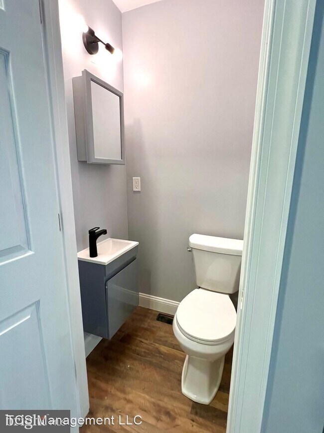 Building Photo - 3 br, 1.5 bath House - 5654 Litchfield Street
