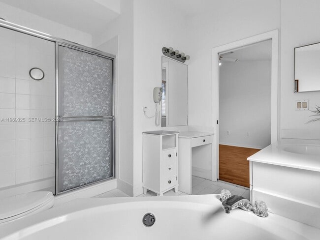 Building Photo - 11512 NW 48th Terrace