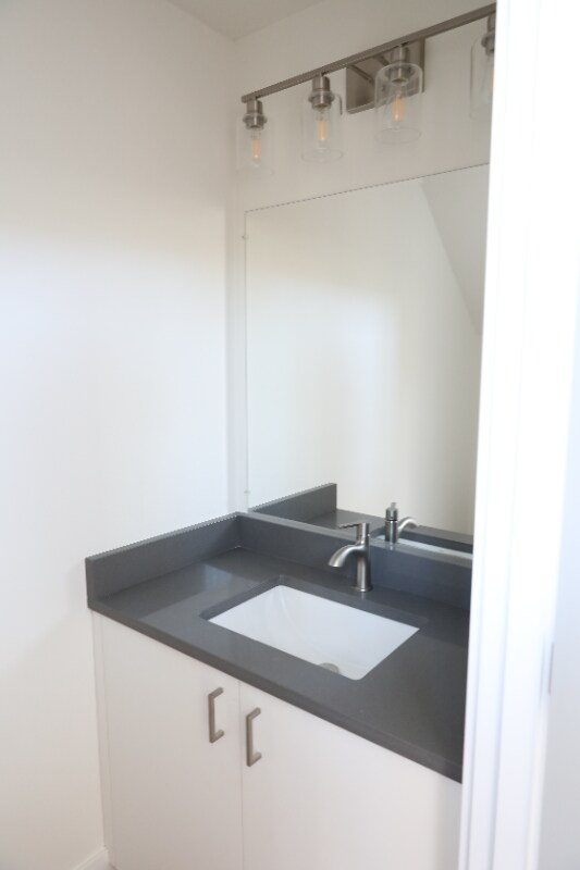 Building Photo - 12907 SE Ridgecrest Rd