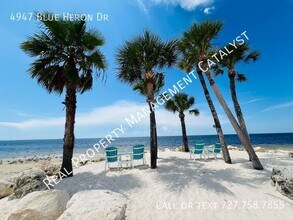 Building Photo - 4947 Blue Heron Dr