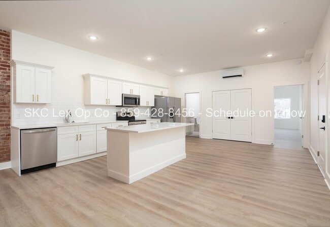 Building Photo - 7 North Main