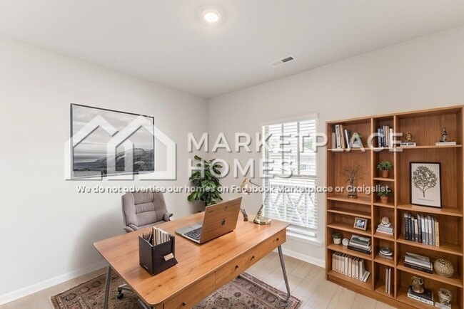 Building Photo - 212 Stockyard Cir