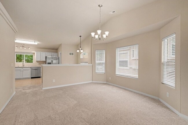 Building Photo - 1431 Madison Ridge Heights