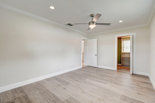 Building Photo - 15021 Jackson Rd