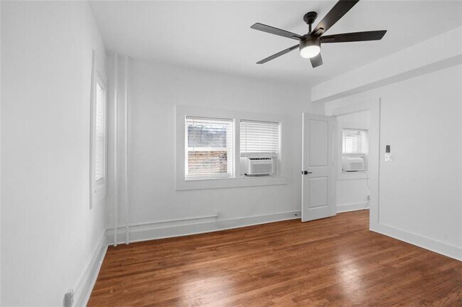 Building Photo - 1338 McLendon Ave NE