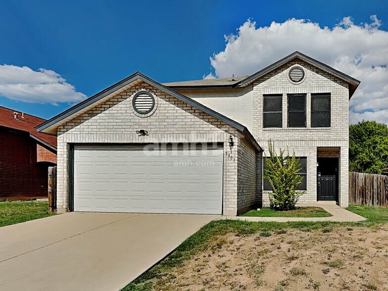 Primary Photo - 5407 Colton Creek