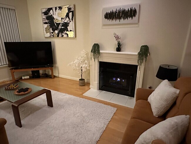 Fireplace - 4118 W Kling St