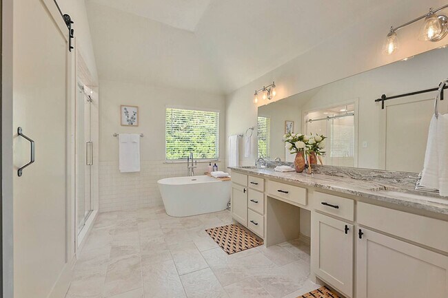 Building Photo - 6206 Cromwell Ct