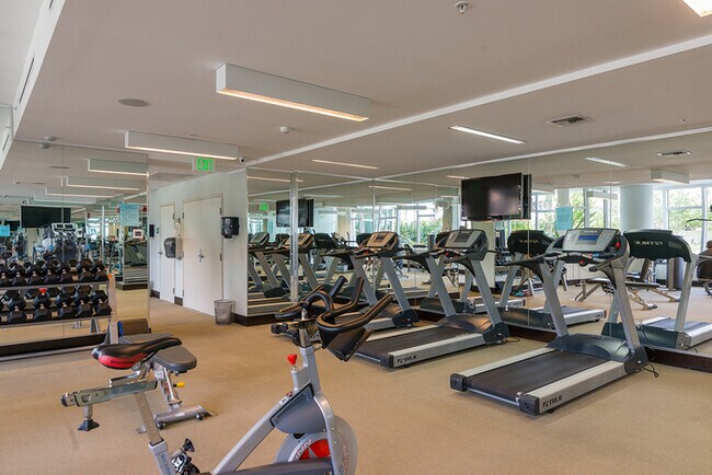 Building Photo - Luxury 2BR Signature Place Condo in Downto...