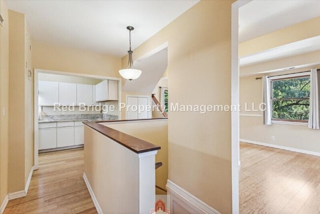 Building Photo - 1325 SE Nehalem St