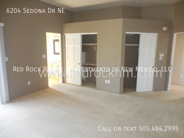 Building Photo - 6204 Sedona Dr NE