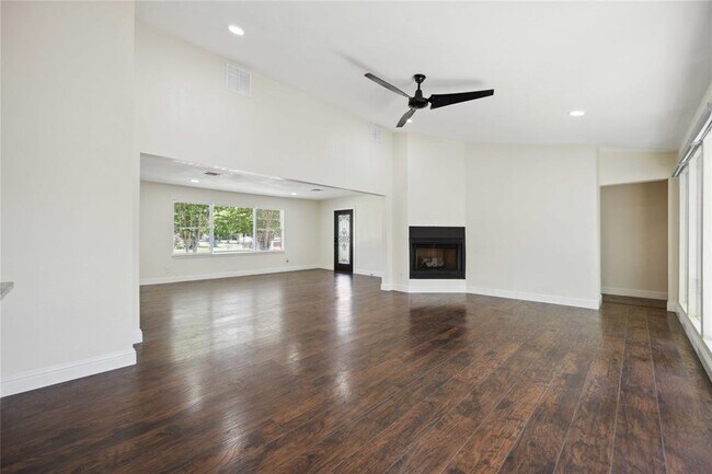 Building Photo - 3403 Linkwood Dr