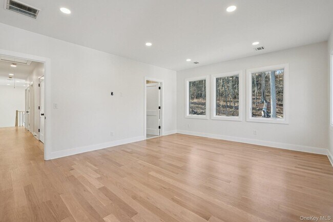 Building Photo - 400 Phillips Hill Rd