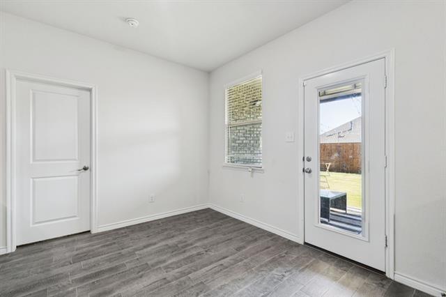 Building Photo - 11112 Canyon Oak St