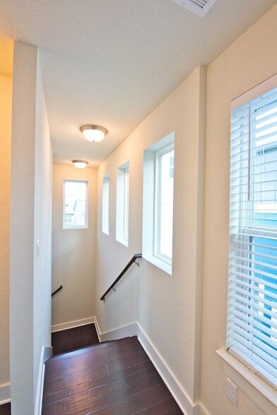 Building Photo - 2020 Cleese Dr