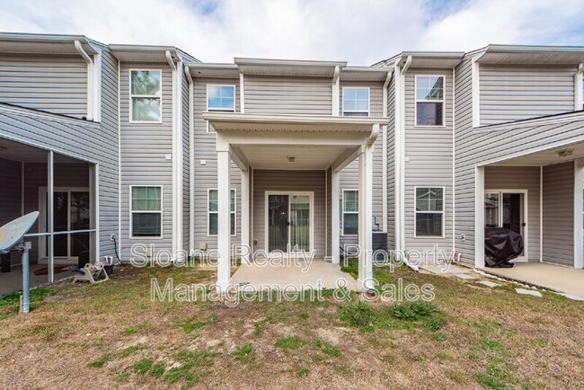 Building Photo - 522 Truman Dr