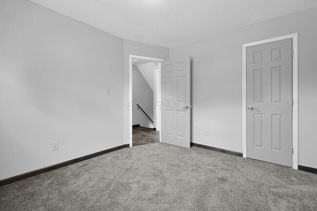 Building Photo - 53 Neil St