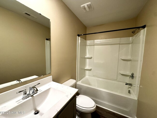 Building Photo - 1505 Pleasant Holw Ct SE
