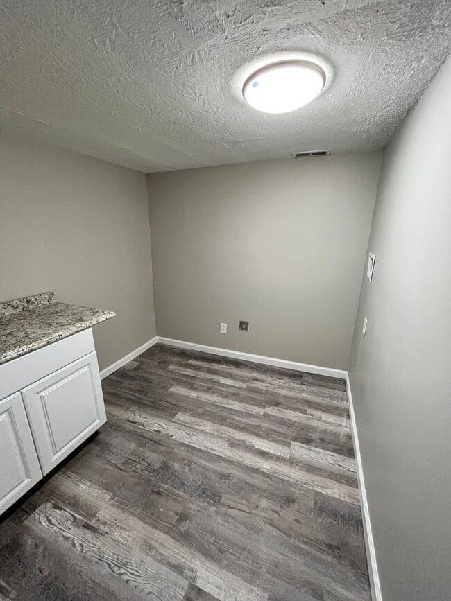 Building Photo - 1214 Gilsey Ave