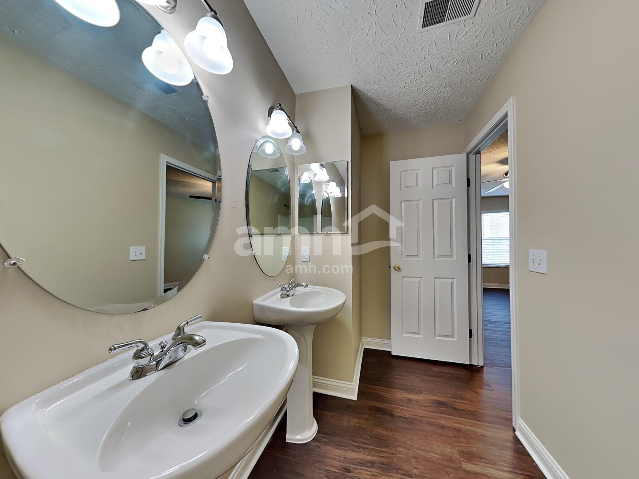 Building Photo - 3465 Winter Holly Dr