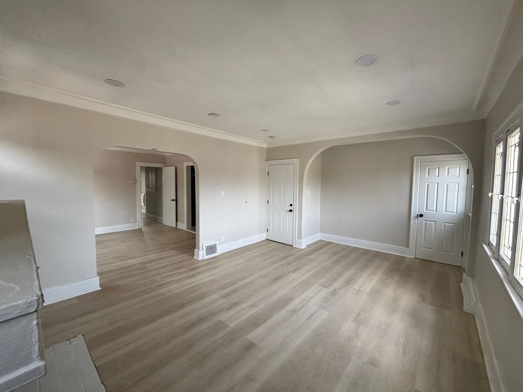 Building Photo - 3025 Tuxedo St