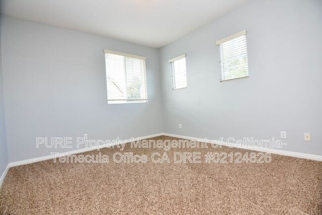 Building Photo - 35808 Chalet Ct