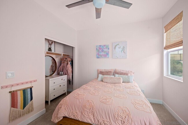 Building Photo - 8850 Weston Rd