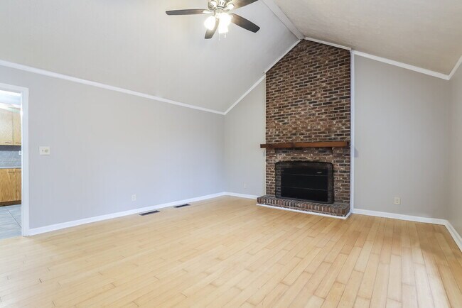 Building Photo - 6540 Akins Way