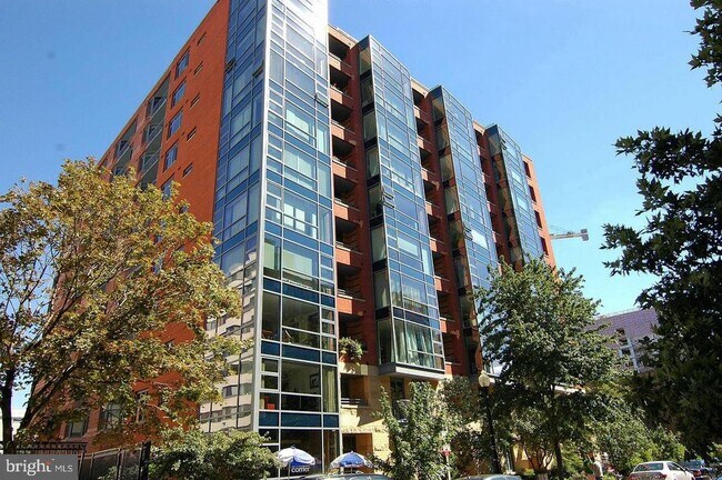 Building Photo - 1117 10th St NW