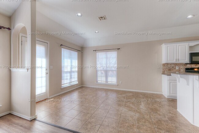 Building Photo - FOR LEASE | Jenks | $2200 Rent