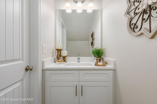 Building Photo - 177 Hidden Woods Pl