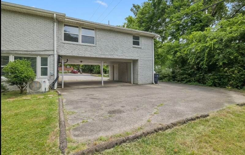 Building Photo - 6528 Premier Dr